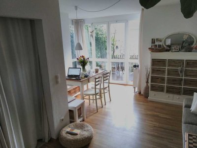 2,5-Raum-Reiheneckhaus mit geh. Innenausstattung und EBK in München Sendling-Westpark