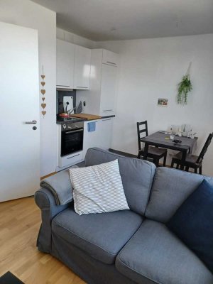 1 Zimmer- Wohnung mit EBK, FBH am neuen Hafen!