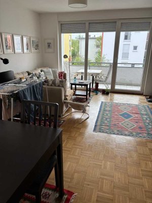 Helle 3-Zimmer-Terrassenwohnung mit zwei Bädern in Frankfurt am Main