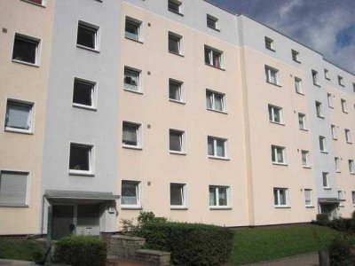 Verkehrsgünstig und doch ruhig gelegene Wohnung mit Wannenbad