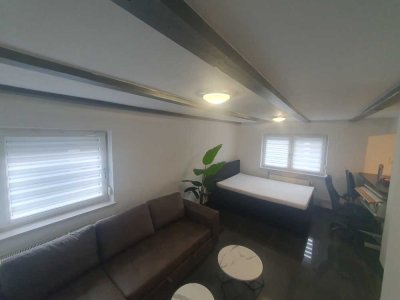 Sanierte Immobilie mit Garten, Garage und Erweiterungsmöglichkeiten