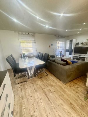 Zuhause mit Perspektive – Freistehendes Zweifamilienhaus mit zwei Wohneinheiten, Garten und Hof!