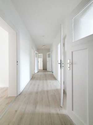 Sanierte 4-Zimmerwhg. mit Tageslichtbad und separater Küche in Toplage!