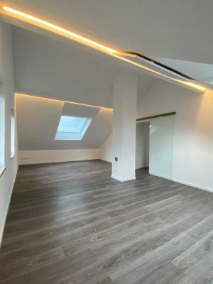 Sonnige 3-Zimmer-DG-Wohnung mit gehobener Innenausstattung