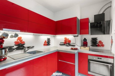 Die Sterne zum Greifen nahe! Teilsanierte 64 m² drei-Zimmer-Wohnung mit Carportplatz neben Mercedes Pappas in Graz-Gösting