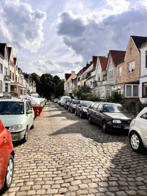 Charmante, helle 2-Zimmer DG-Wohnung im Flüsseviertel