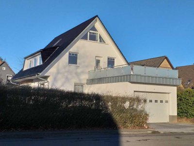 Exklusive 5-Zimmer Maisonette-Wohnung, gehobene Ausstattung, großzügige Dachterrasse in Südlage