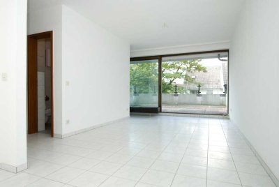 Helles Ein-Zimmer-Appartement mit großem Balkon