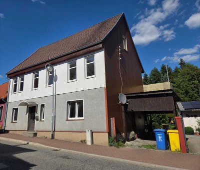 Handwerker aufgepasst! Einfamilienhaus im Herzen von Benneckenstein sucht neuen Eigentümer.