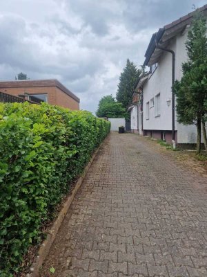 Exklusive 3 Zimmer Wohnung in Niederbachem – Wohnkultur auf höchstem Niveau