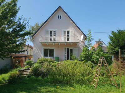 "GNEIS - Kleines Einfamilienhaus mit Garage in grüner Oase"