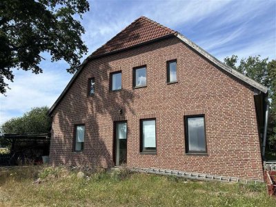 Großes Wohnhaus mit Einliegerwohnung in ruhiger Lage