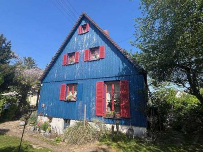 Großes Grundstück für Naturliebhaber mit renovierungsbedürftiger Doppelhaushälfte