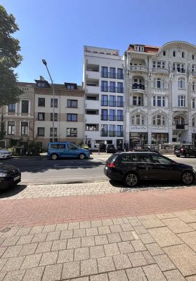 Modernes Wohnen in Stadtnähe: Helle 2-Zimmer-Wohnung mit Loggia
