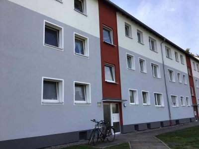 3-Zimmer-Wohnung mit Tageslichtbad und Balkon!