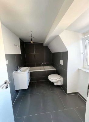 Modern sanierte 4-Zimmer-Dachgeschosswohnung in ruhiger Lage von Recklinghausen