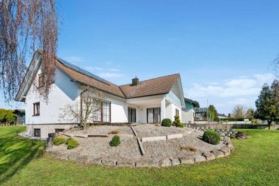 Provisionsfrei – Hochwertig ausgestattetes Haus mit Einliegerwohnungen auf großzügigem Grundstück
