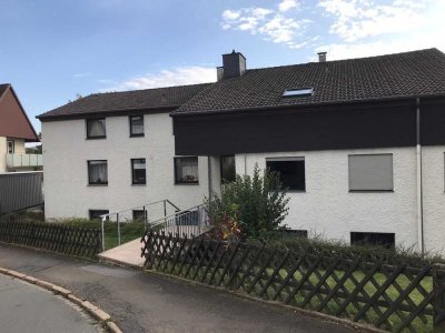 Schöne Süd-Terrassen-Wohnung direkt am Park + neue Küche + Parkplatz