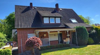 Wohnhaus in ruhiger Sackgasse sucht Liebhaber.