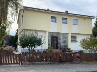 Bezugsfrei! Gepflegte Doppelhaushälfte in WEG mit Garten und neuer Wärmepumpe in Berlin-Hermsdorf