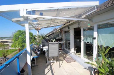 Wohnen mit Weitblick - helle und großzügige DG Wohnung mit Charme, Kamin und EBK in Appenweier