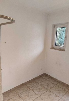 4/5-Zimmer-Dachgeschosswohnung mit geh. Innenausstattung mit Balkon für max. 2 Pers. zu vermieten