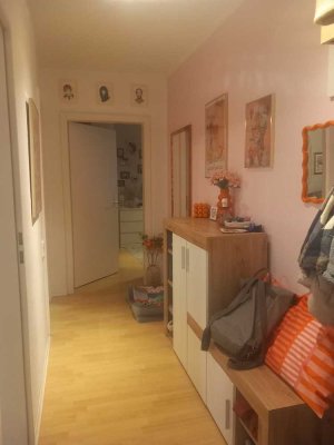 Do-Klinikviertel/schöne   2,5 Zi. m. EBK, 3. OG, kein Balkon