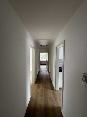 Kernsaniertes Wohnjuwel in Hamburg Schnelsen: 4 Zimmer – Erstbezug!