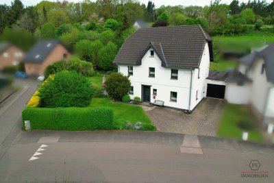 PROVISIONSFREI FÜR KAUFENDE! 3.739 m² Grundstück! Einfamilienhaus mit 5 Zimmern & großem Garten