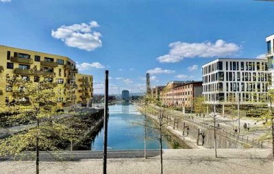 Exklusive 2-Zimmer-Wohnung mit Wasserblick, Balkon und Tiefgaragenstellplatz in Premiumlage am Mainz