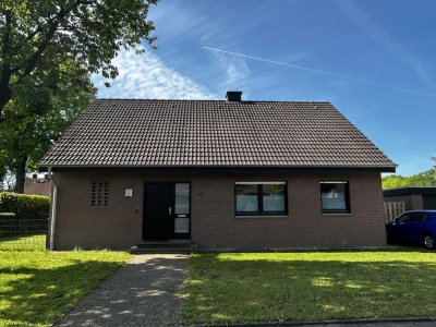 Gepflegtes Einfamilienhaus mit großem Garten ab 01.08.2025 zu vermieten