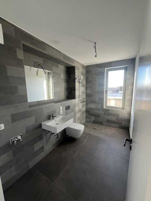 Lichtdurchflutete 4-Zimmer Terrassenwohnung in Kladow
