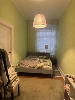 Frankfurt Nordend-Ost: 3-Zimmer-Altbauwohnung im Erdgeschoss