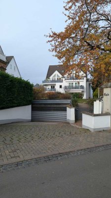 Helle 2 Zimmer EG Wohnung in Walluf