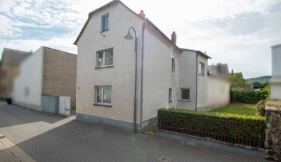 Ihr Haus zum Verwirklichen - Einfamilienhaus mit Potenzial in Bell!