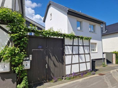Drei-/Vier-Zimmer-Wohnung/Einfamilienhaus in Bad Godesberg (OT Muffendorf)
