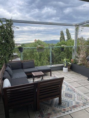 Moderne 3-Zi-Dachgeschoß - Maisonette mit Dach-Terrasse &amp; Stellplatz in Wiener Neustadt!