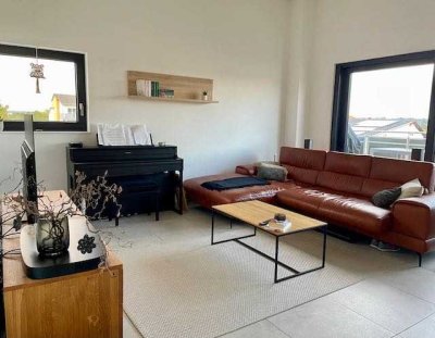 3,5-Zimmer-Penthouse mit Dachterrasse und EBK in Hambrücken