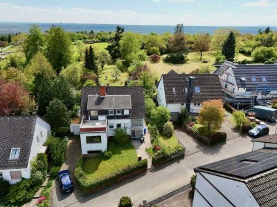 POLZ & FUHR Immobilien: ein Anwesen im Dornröschenschlaf mit 3.000 qm Parkgrundstück!