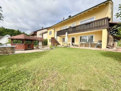 **Modernes Raumwunder! Einliegerbereich und Platz für Generationen**