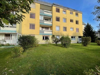 MIETE! Helle 2 Zimmerwohnung im Erdgeschoss Grünfläche, inkl. Einbau - Küche , Barrierefrei ideal für Alt und Jung