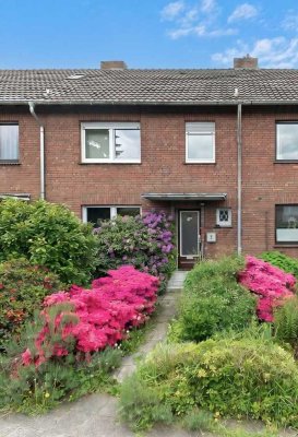 Gepflegte Immobilie mit großzügigem Garten in direkter Nähe zum Stadtwald