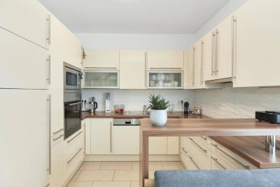 Stilvolle Wohnung oberhalb der Nebelgrenze in Zentrumsnähe!