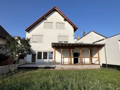 Exklusive 6-Zimmer-Wohnung mit großem Garten & zwei Terrassen – wie ein eigenes Haus