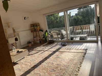 Modernisierte Wohnung mit drei Zimmern und Balkon in Gütersloh