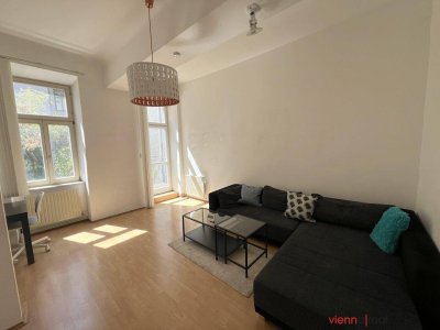 Helle hofseitige 2-Zimmer-Altbauwohnung mit Balkon, Lift und Kellerabteil in U-Bahn-Nähe