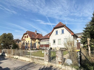 Sanierungsbedürftiges Einfamilienhaus mit Garten in Emmersdorf!