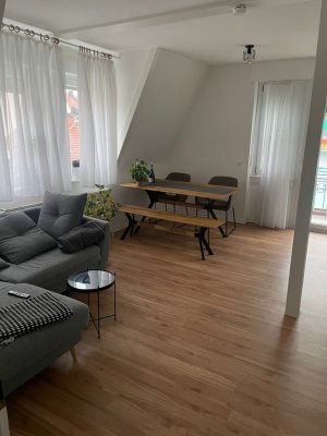 Möblierte Wohlfühlwohnung 2 Zimmer, 3. OG in Heidelberg-Neuenheim