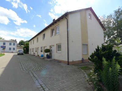 Freundliches Reihenmittelhaus mit Garten und Terrasse