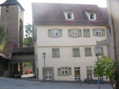 Schöne 2-Zimmer-DG-Wohnung in Bietigheim mit PKW Stellplatz